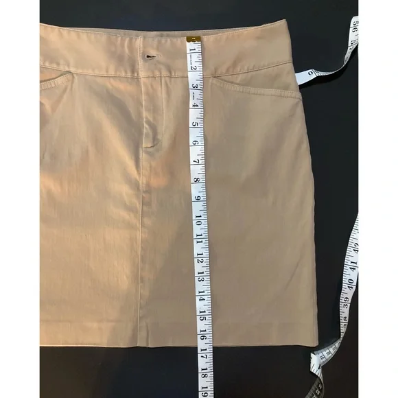Banana Republic Factory Khaki skirt, size 4. 🍁 A must have for every wardrobe! - Picture 5 of 6